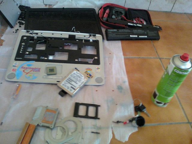 reparando 
